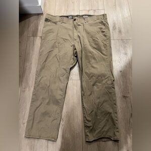Lee Extreme Motion Relaxed Fit Straight Leg Khaki Pants Size 46x30